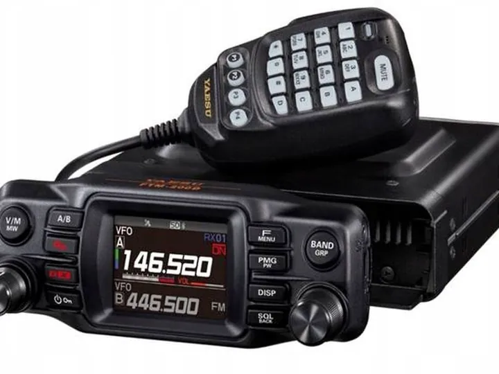 Yaesu FTM-200DR